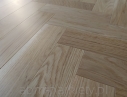 Parkiet lity Dąb mix lakierowany fazowany 16x70x300mm, polecany do jodełki